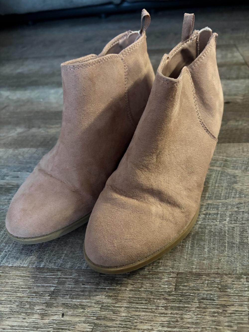 🌸 $10 SALE 🌸 Old Navy Girls Boots - Picture 2 of 7